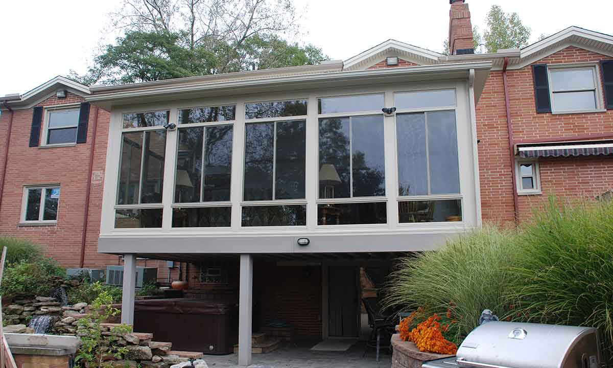 Oasis 2600SL sunroom on platform